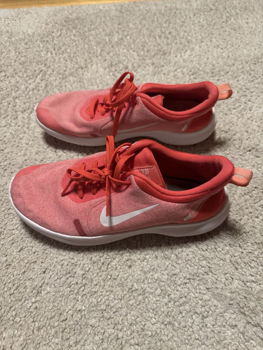 Nike Scarpe da donna: Nike Turnschuhe Gr. 38 – Usato da Walenstadtberg venduto da kue_6xlr 3