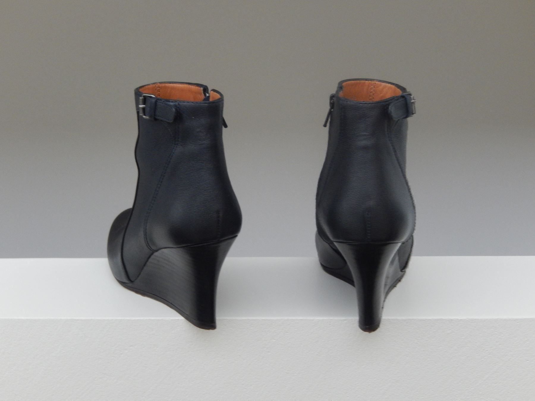 Lanvin Scarpe da donna: Orig. LANVIN  Ankle Boots Gr. 38 navy – Usato da Tuggen venduto da vivira 5
