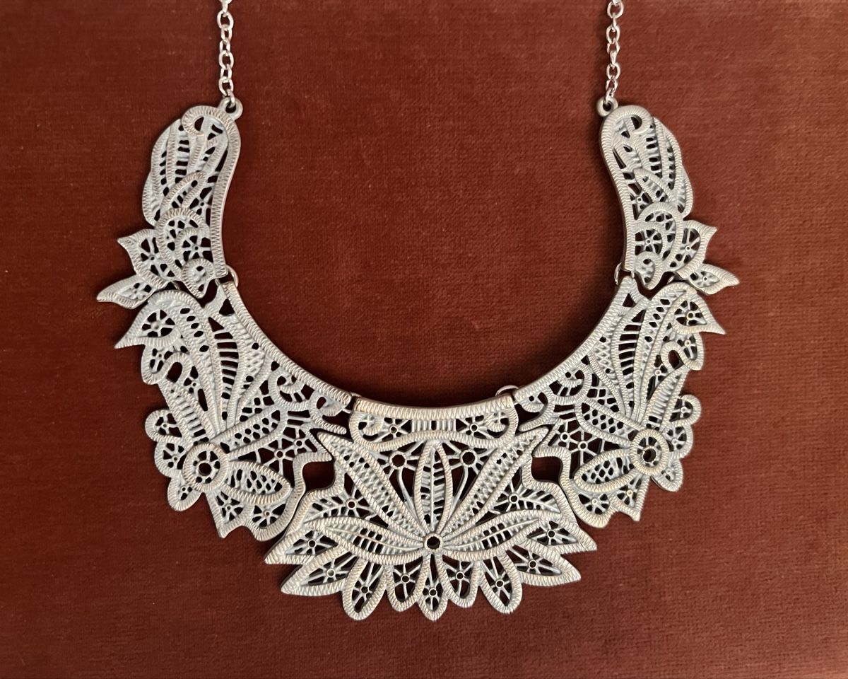 Catenine: Statement Halskette Collier Modeschmuck silberfarben floral – Nuovo (secondo la descrizione) da Turgi venduto da SHK