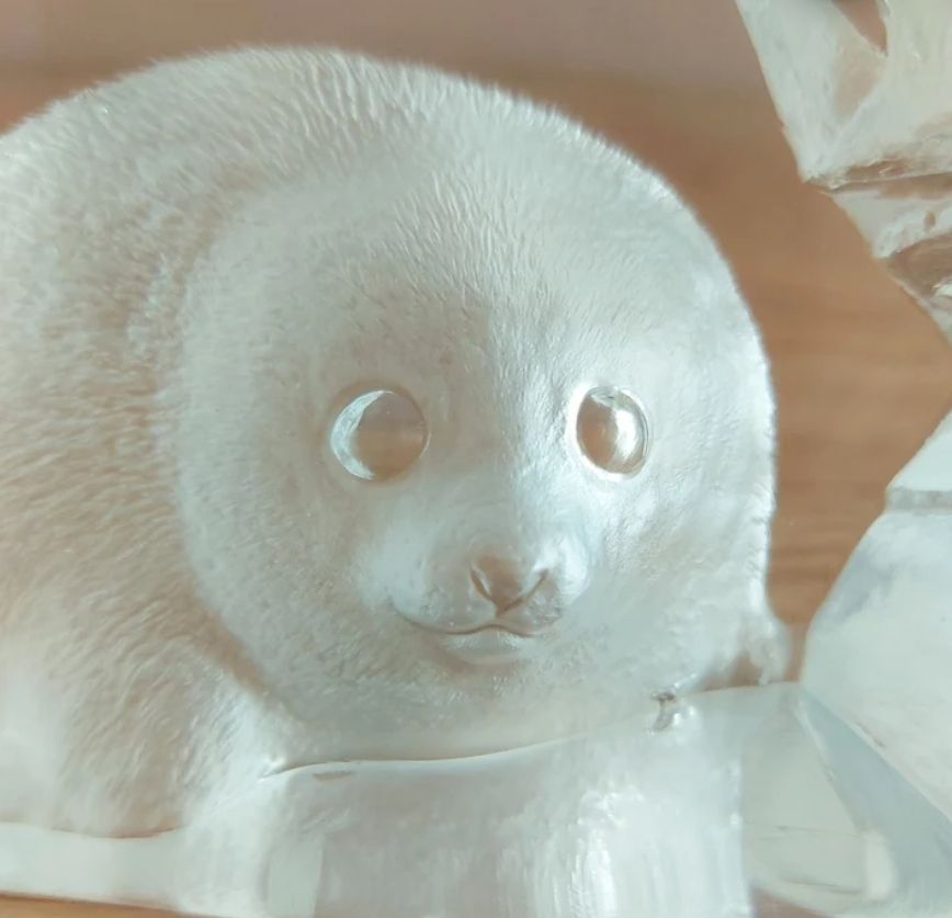 Statuette: Mats Jonasson Kristall Kunst Baby Robbe – Usato da Basel venduto da Andrealin 2