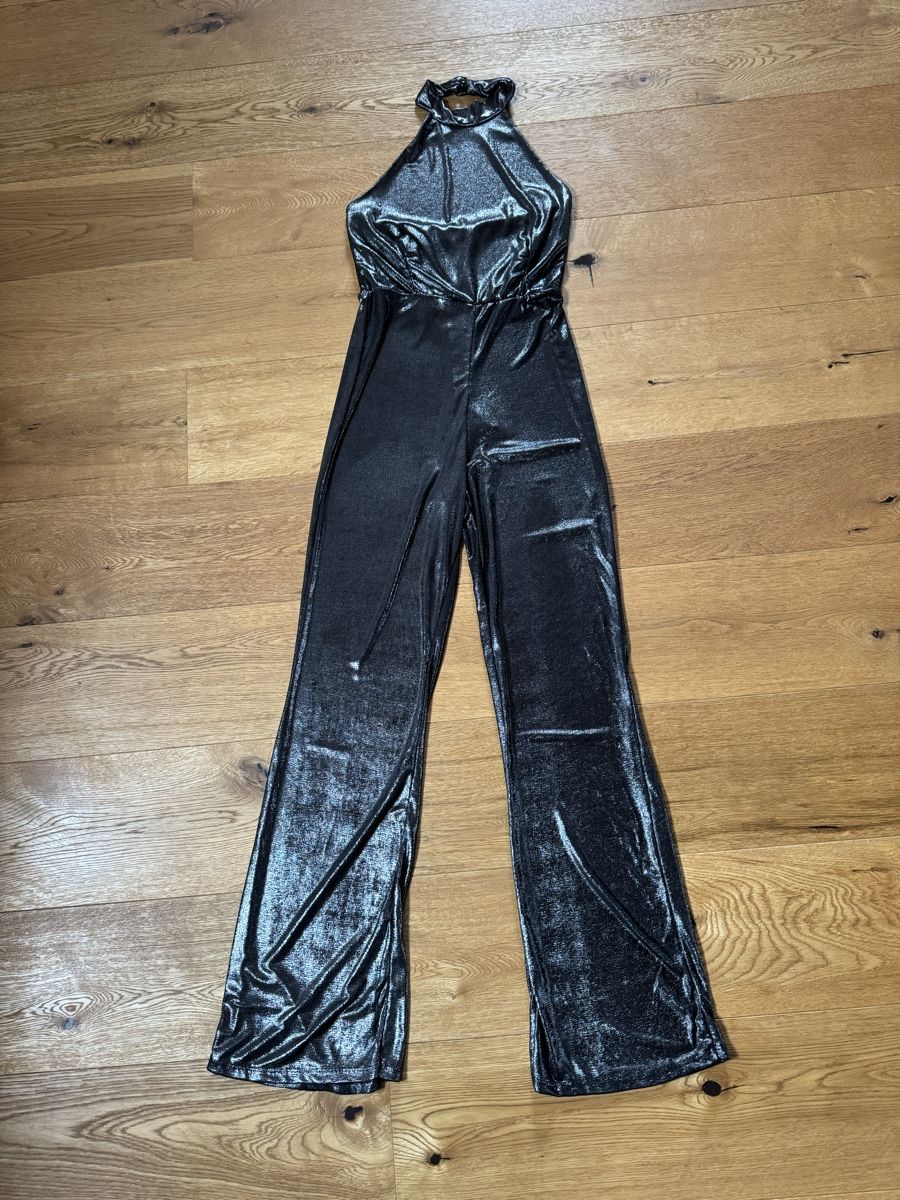 Wal G. Jumpsuits: Wal G Jumpsuit, Silber Gr. M – Neu (gemäss Beschreibung) aus Seon von noe_zz6w