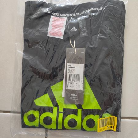 NEUES tolles Adidas T'Shirt Gr. 176