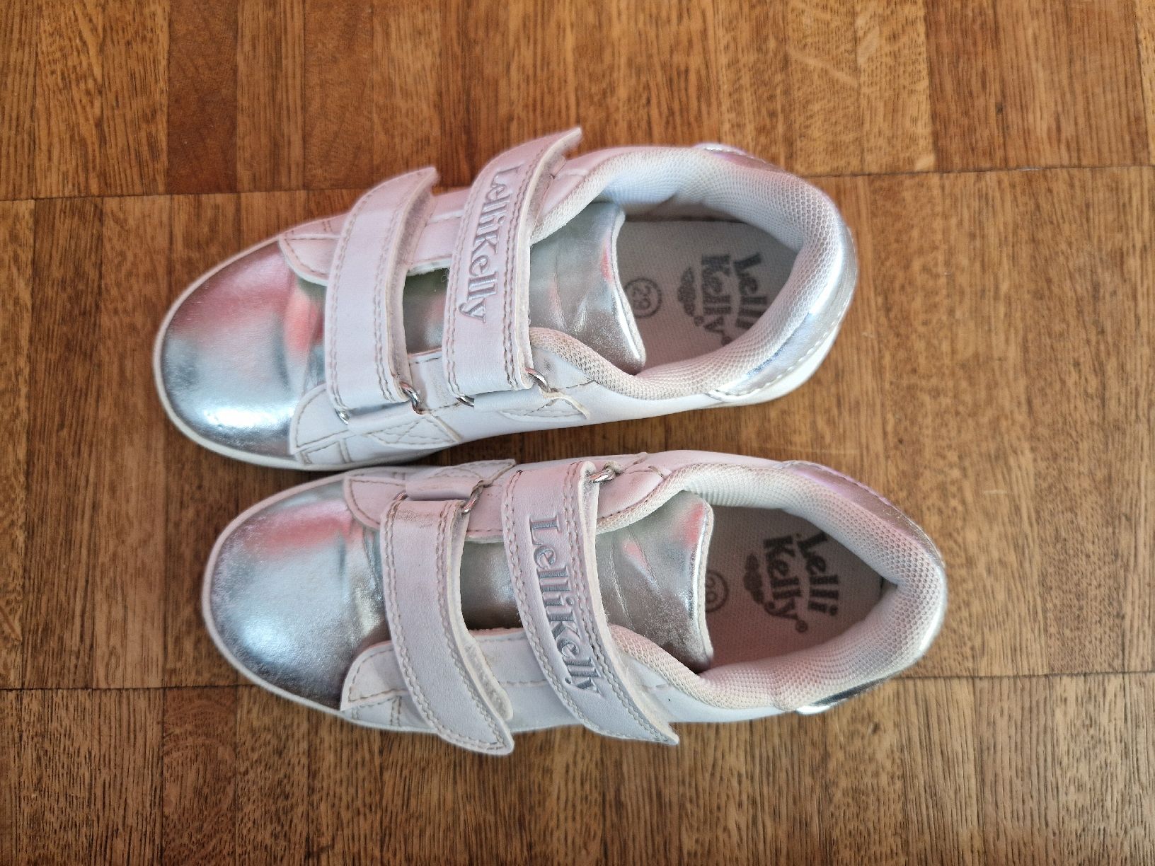 Scarpe per ragazze: Turnschuhe Gr 28 – Usato da Zug venduto da snussbaumer 2