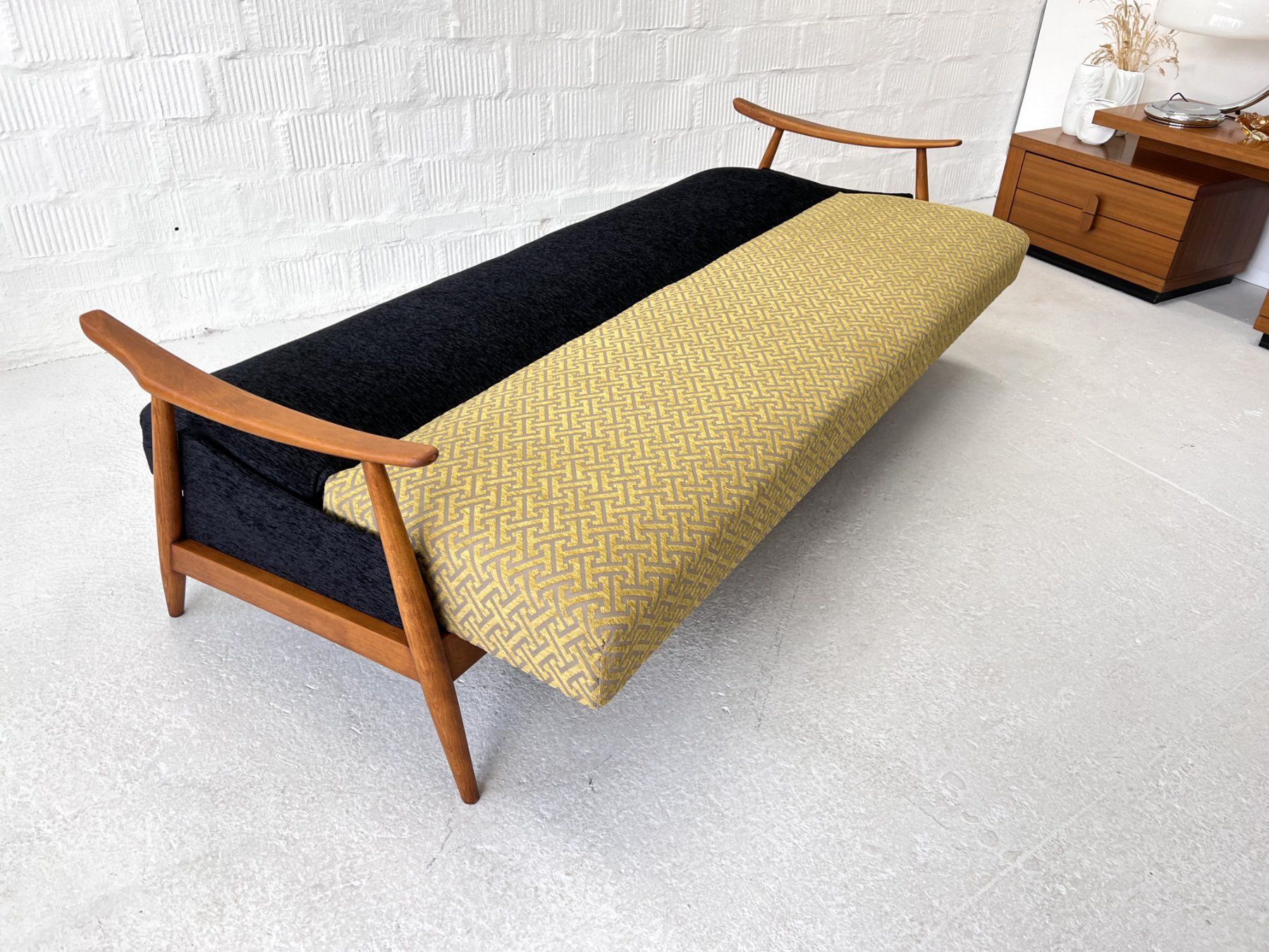 Divani: Vintage Sofa, Daybed, Kanapee - Bergmann Möbel – Usato da Walzenhausen venduto da stilvollwohnen 2