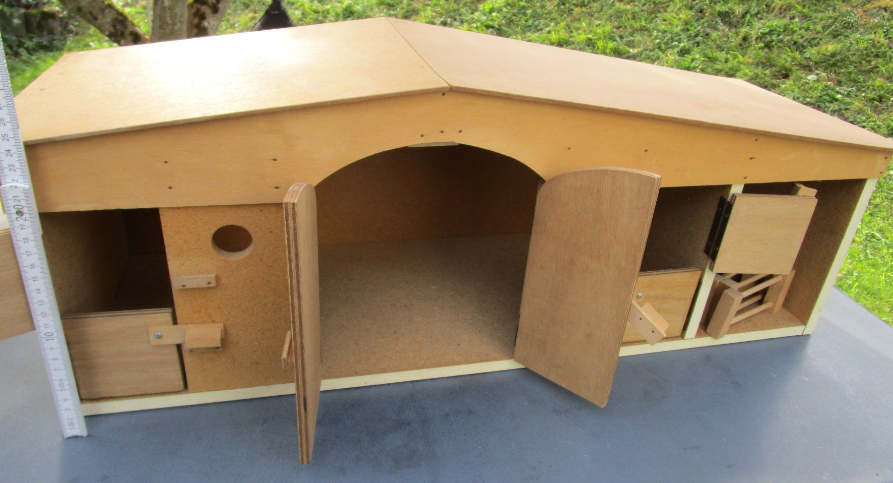 Giocattoli: Holz Stall – Usato da Rapperswil SG venduto da Ralphy 3