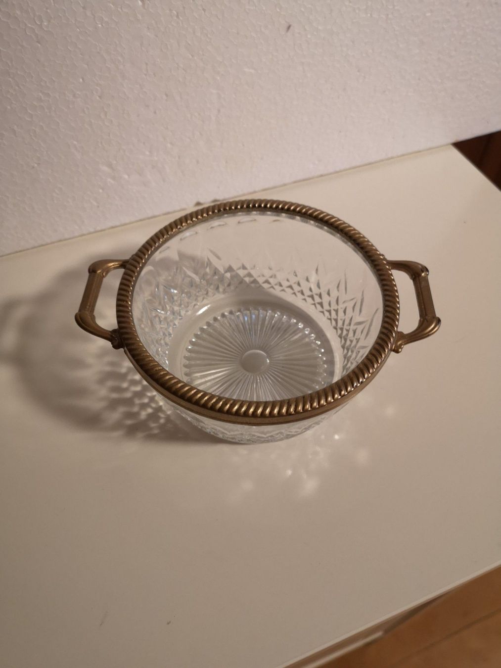 Piatti di portata: Schale Glas mit Gold gespritztem Rand – Usato da Winkel venduto da Kade50