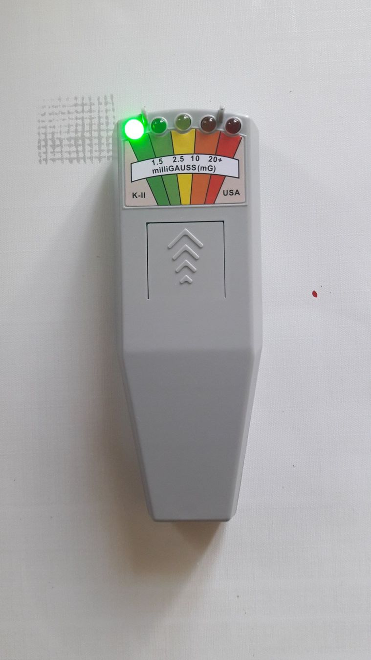 Messen: Detecteur EMF – Neu (gemäss Beschreibung) aus Laufen von Mann455