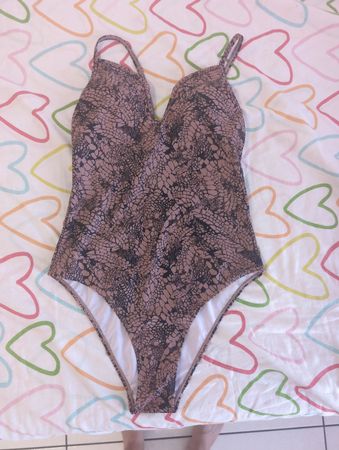 Costume da bagno intero taglia S con coppette removibili  