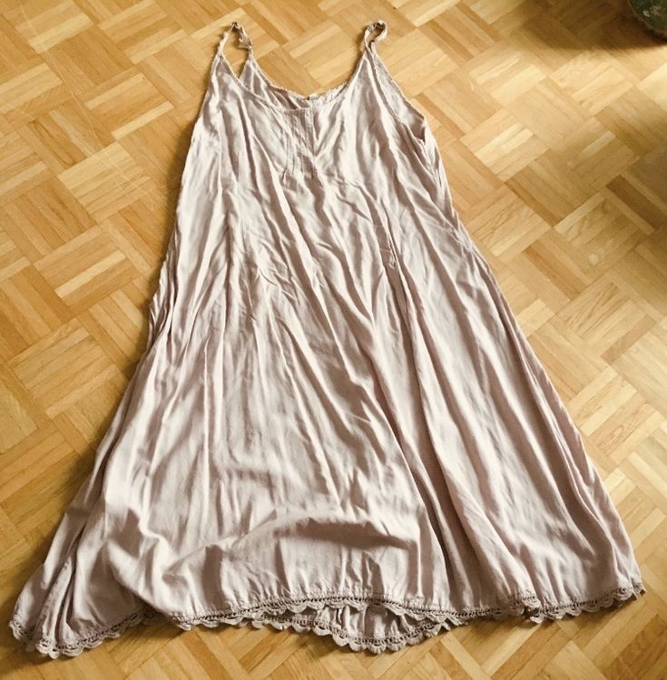 Ewa I Walla robe douce rose/beige L (Gebraucht) in Bossonnens für CHF ...