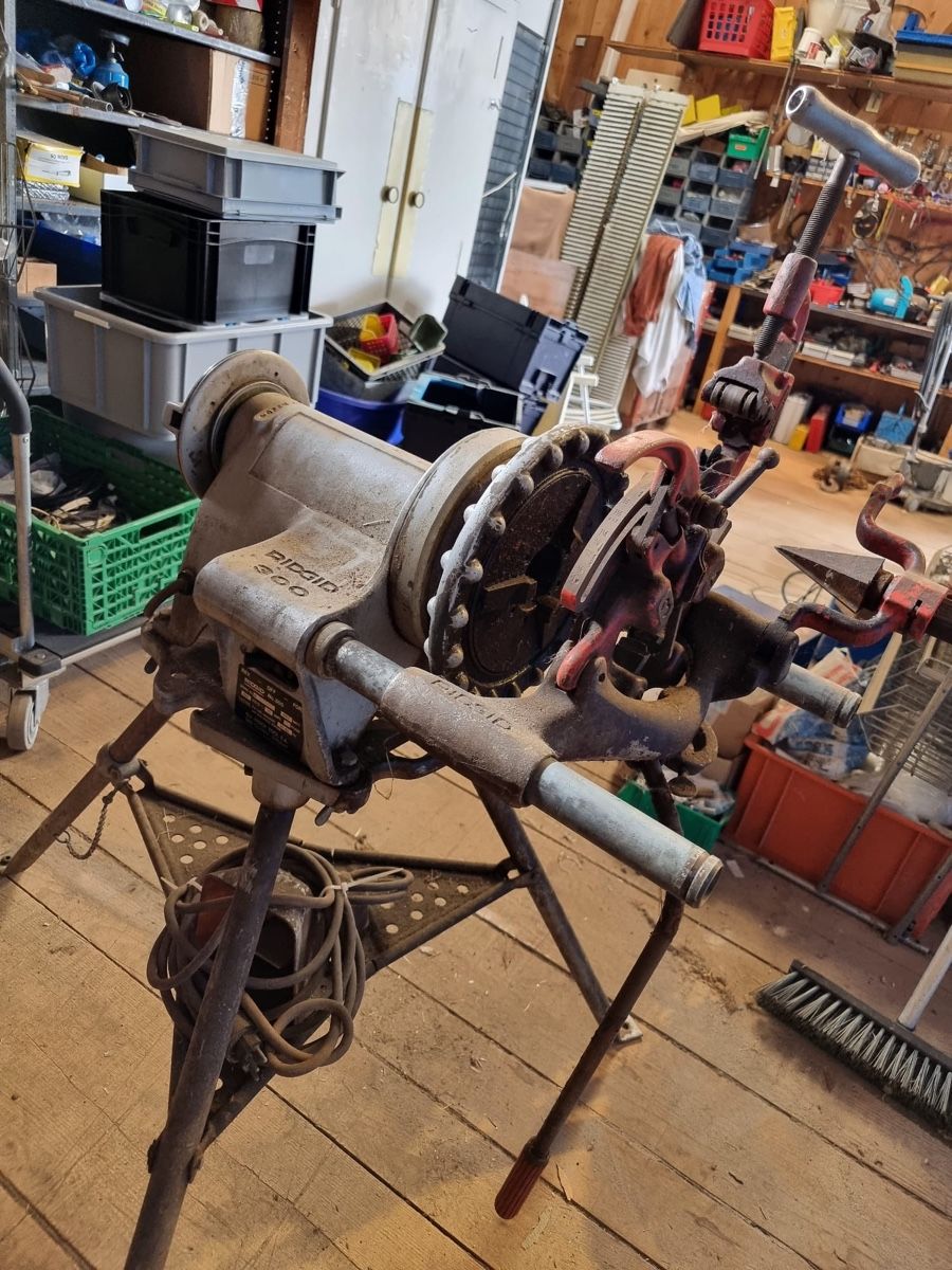 Ridgid Tutte le macchine: Gewindeschneidemaschine Ridgid  – Usato da Plasselb venduto da MatthD 4