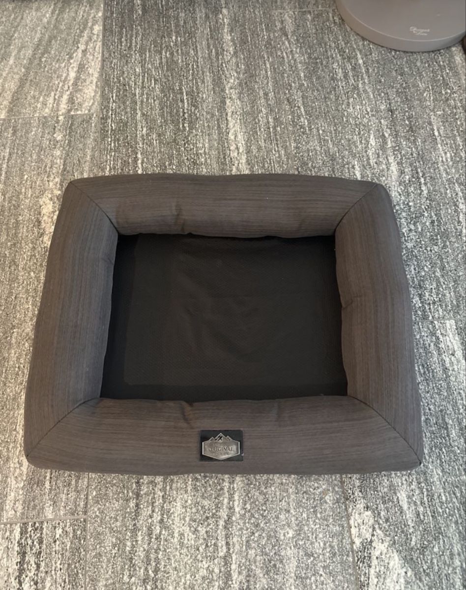 Cucce & Letti: Comfy & Warm Pet Bed for small dogs or cats – Nuovo (secondo la descrizione) da Sementina venduto da NinaDel 2
