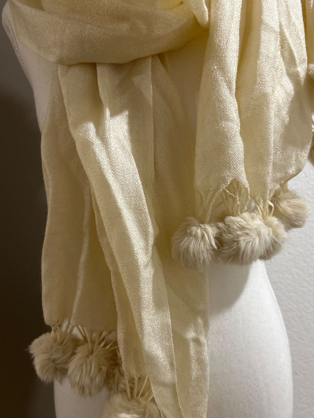 Foulard & Sciarpe: Schal mit Bommeln cremefarbig 180/64 cm – Usato da Brunnen venduto da Nala2929 2
