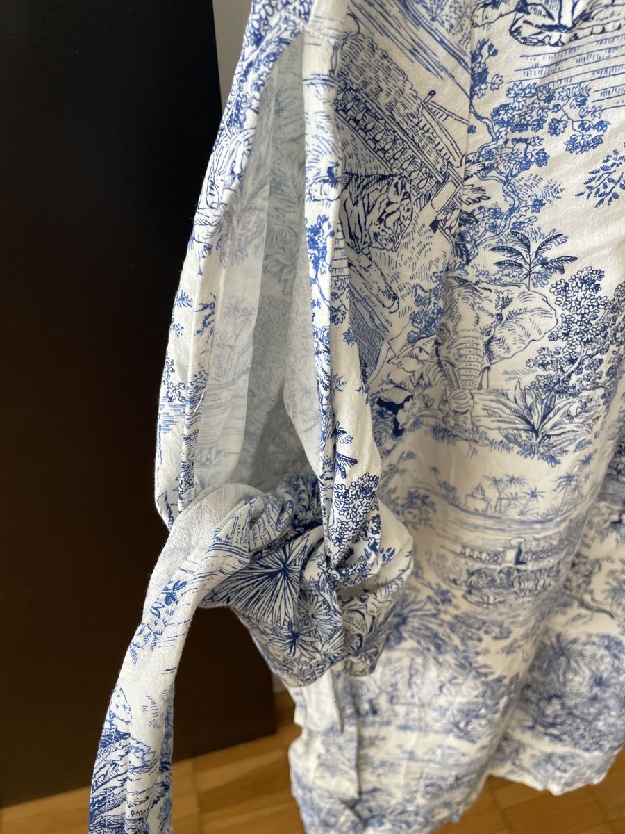 H&M Kleider: Dress H&M blue white pattern size 36 – Gebraucht aus Neuchatel von shi_9fzw 3