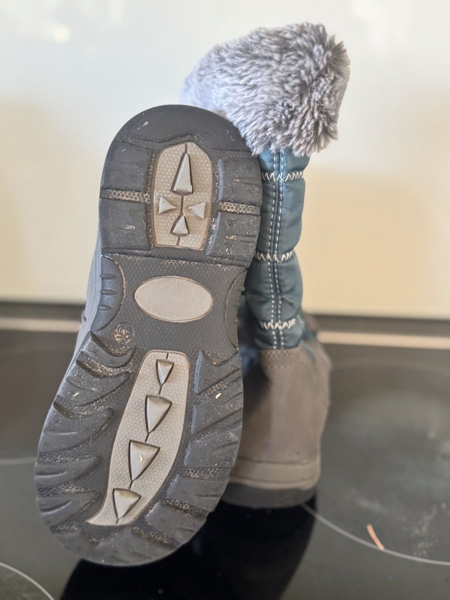 Scarpe per ragazze: 2x Winterstiefel 35 – Usato da Schlieren venduto da Fam.Baumi 3
