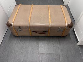 Vintage Reisekoffer mit Ledergriffen guter Zustand