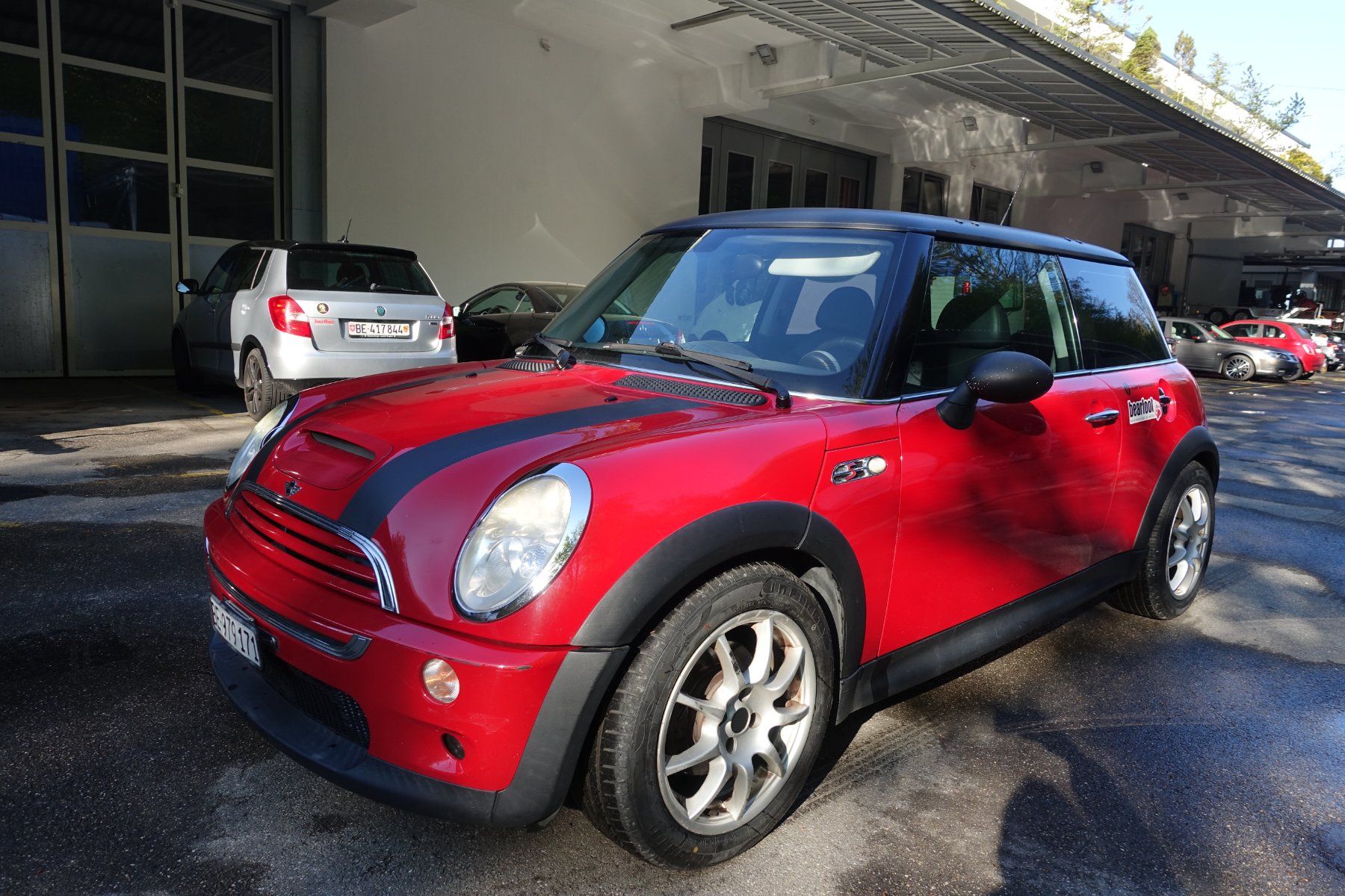 Mini Autos: Mini Cooper S R53 – D'occasion à Biglen par bearfoot