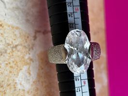 Ring mit weissem Stein Gr.60