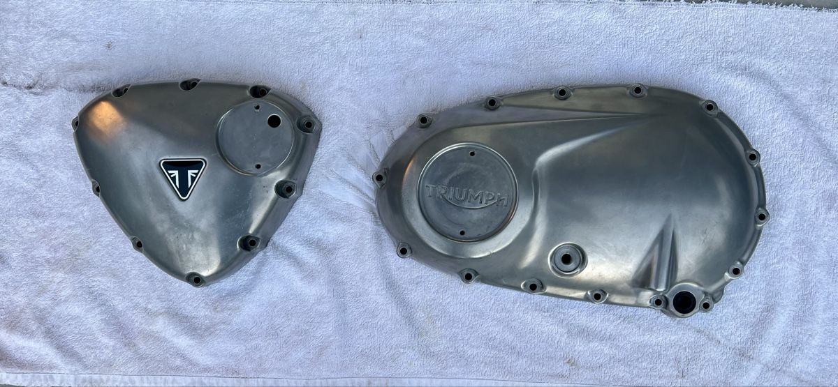Tutti i ricambio per moto: Triumph Truxton carters moteur – Usato da Vessy venduto da bst_r226