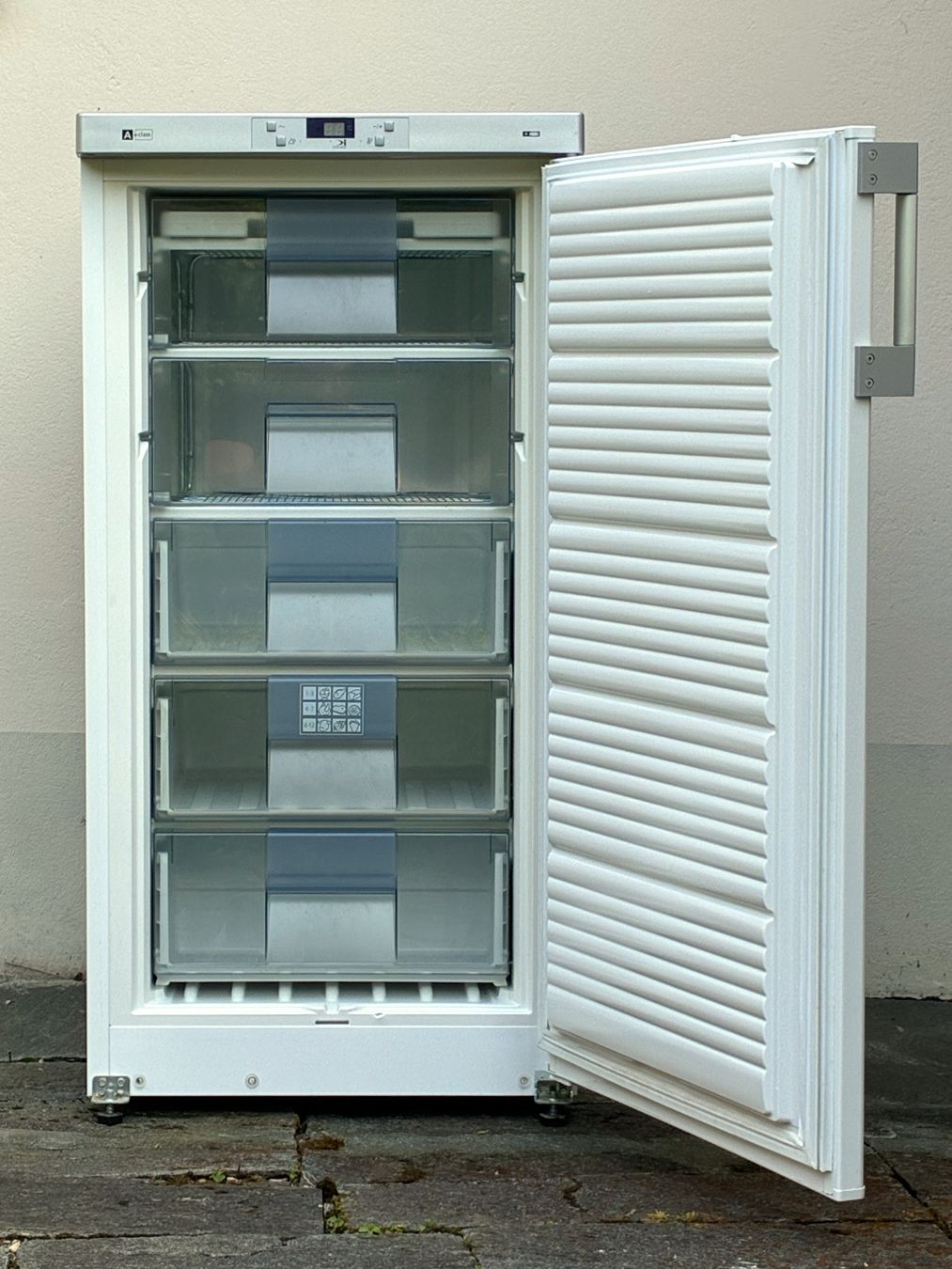 Bauknecht Congelatori: Bauknecht Gefrierschrank Energieklasse A+ – Usato da Winterthur venduto da m_photo 5