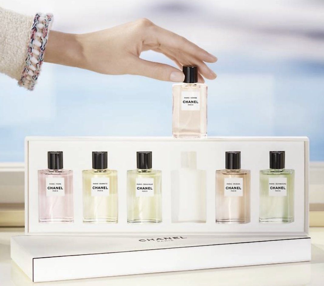 Chanel Profumi & Eau de Toilette: LES EAUX DE CHANEL: 6 x 5ml ... – Nuovo e nell'imballaggio originale da Klosters venduto da ClodiKL