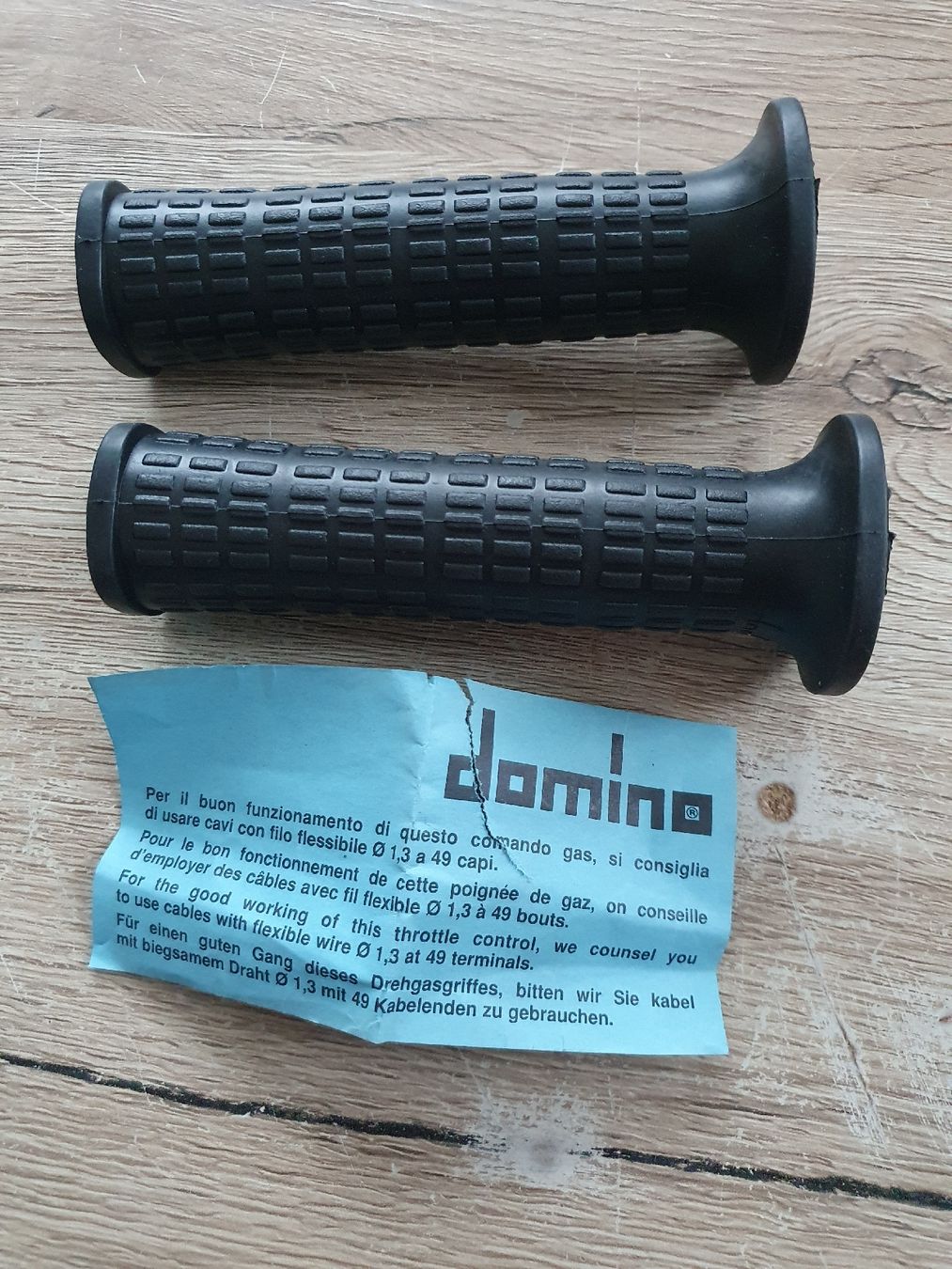 Parti ricambio per ciclomotori: Töffli Handgriffe Marke Original Domino – Nuovo (secondo la descrizione) da Niedergösgen venduto da Sabina6355