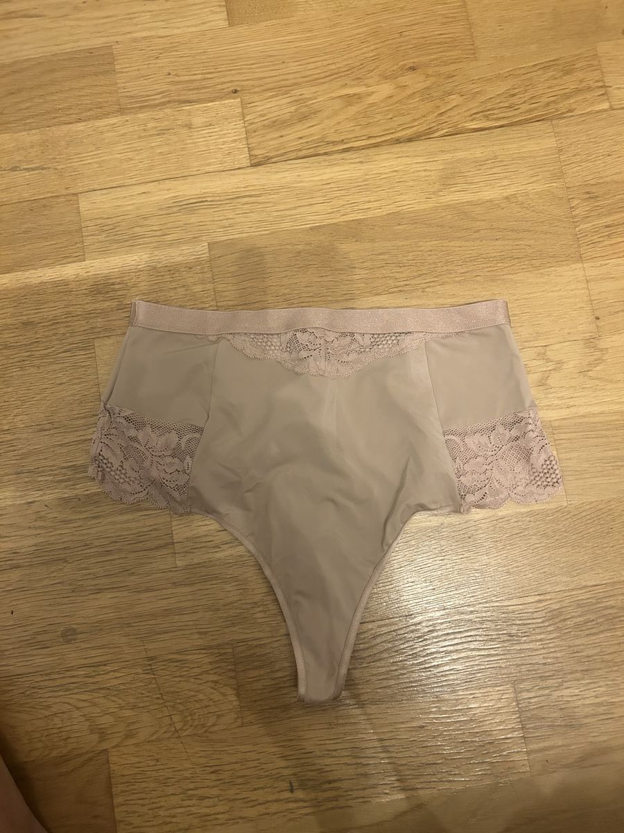 Altra biancheria intima: Shape Tanga gr m – Nuovo (secondo la descrizione) da Allschwil venduto da selake990673