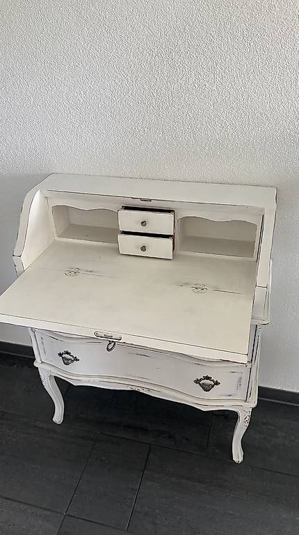 Schreibtische: Schöner Sekretär im Shabby chic Stil – Gebraucht aus Frick von TheBurningHeart 2