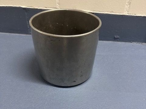 Blumentöpfe: Übertopf Edelstahl – Gebraucht aus Pfäffikon ZH von thf_rqs2
