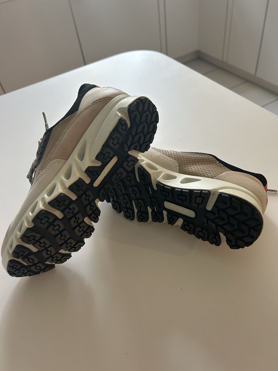Ecco Scarpe da donna: Ecco Turnschuhe Grösse 37, neu – Nuovo (secondo la descrizione) da Langnau am Albis venduto da SolarisZH 3