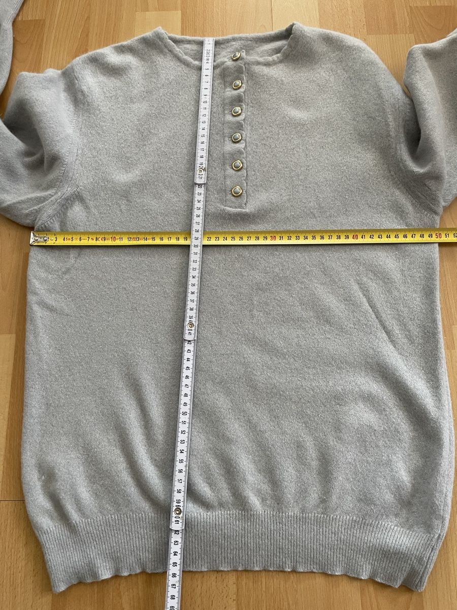Maglioni & Felpe: Pull Angora gris avec boutons, taille L – Usato da Vuippens venduto da ale_6gkb 3