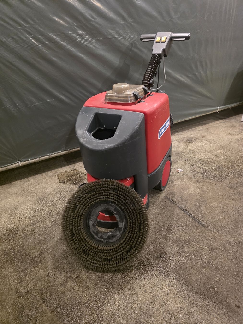 Cleanfix Tutte le macchine: SCHEUERSAUGMASCHINE CLEANFIX RA 430E # TASKI WETROK NILFISK – Usato da Zürich venduto da 5183840711