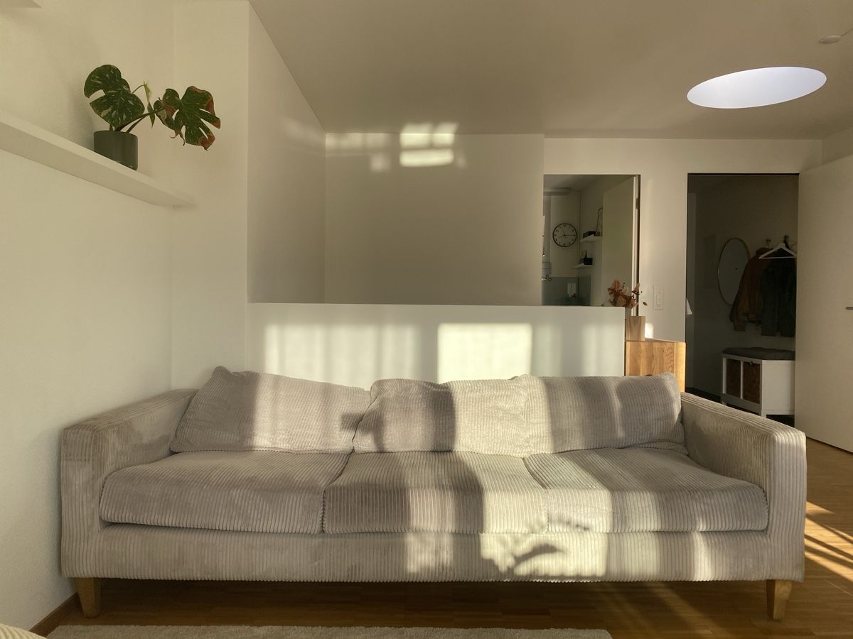 Sofas: Sofa (Dreisitzer) – Neu (gemäss Beschreibung) aus Luzern von Lea_ste