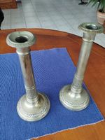 2 bougeoirs en étain 