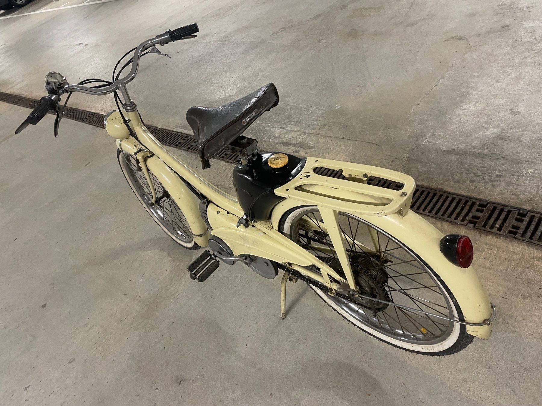 Bianchi Ciclomotori: Mofa, Mofa Bianchi von April 1962 – Usato da Menziken venduto da fiat-500 3