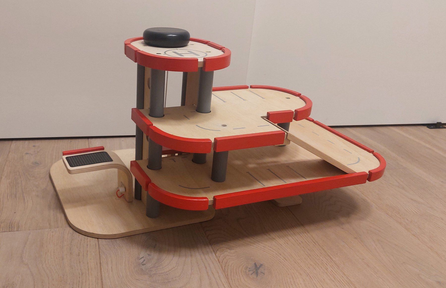 Plantoys Giocattoli: Plantoys PlanWorld Parkhaus – Usato da Steinen venduto da Roger_b01 1