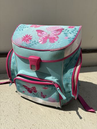 Ergonomischer Schulrucksack für Mädchen, Marke Scooli „