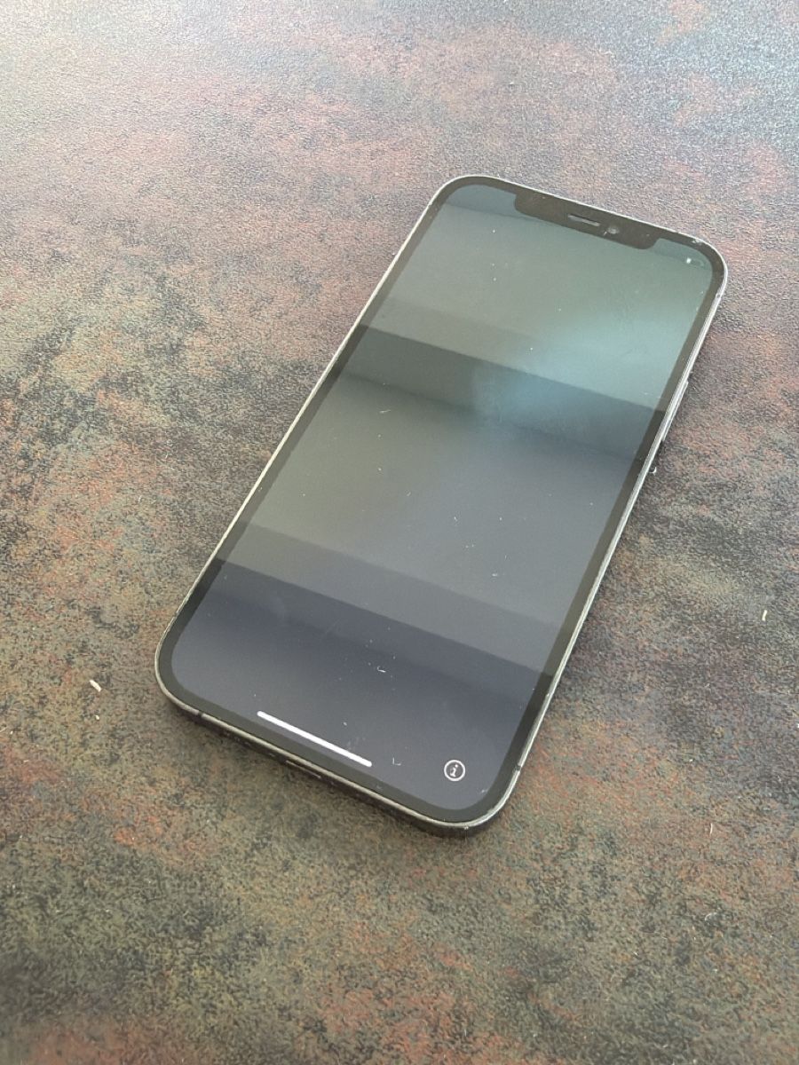 Apple Handys / Smartphones: Iphone 12 pro 256 GB graphit – Gebraucht aus Hägglingen von AniundPeach