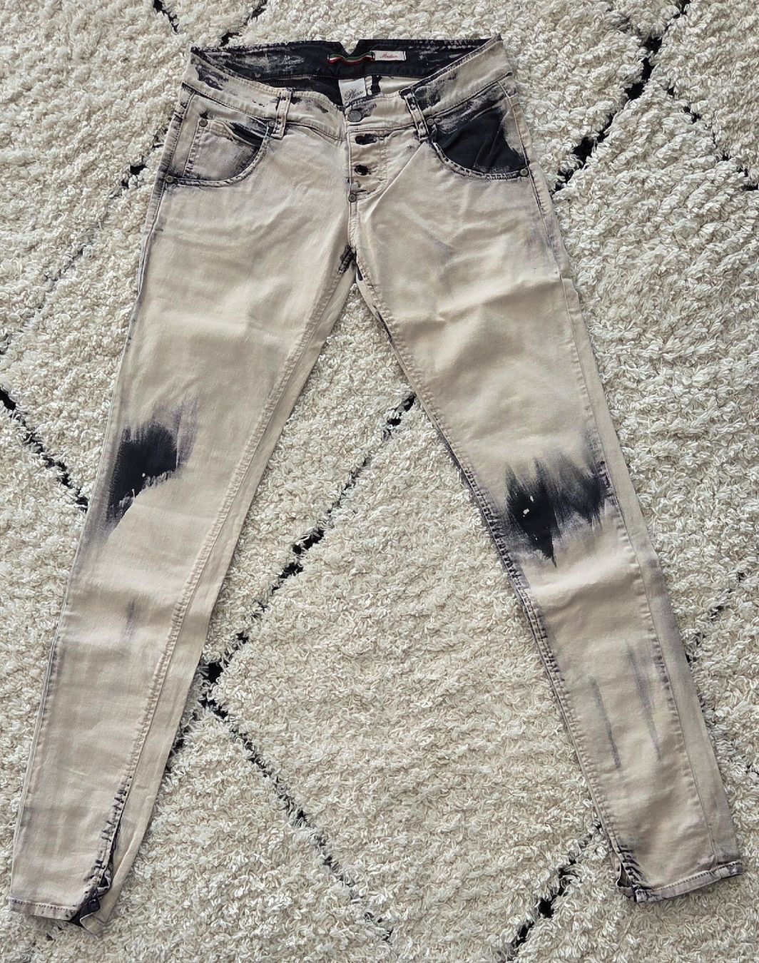 Please Jeans Jeans: Jeanshose mit einer speziellen Waschung – Nuovo (secondo la descrizione) da Belp venduto da mar_wyp6
