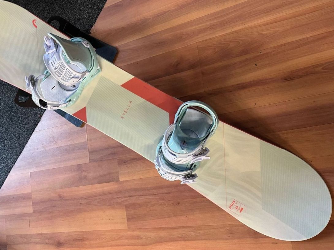 Head Board: HEAD Snowboard STELLA inkl. HEAD Bindung Länge 143cm – Nuovo e nell'imballaggio originale da Adliswil venduto da abc-sportdiscount