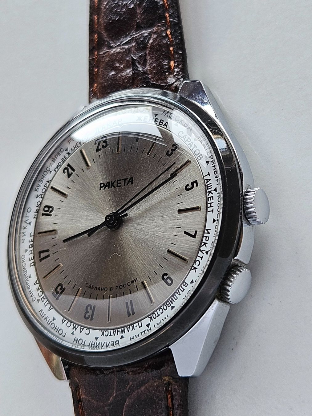 Raketa Montres: 28 Raketa Worldtimer – D'occasion à Berikon par mmm21 2
