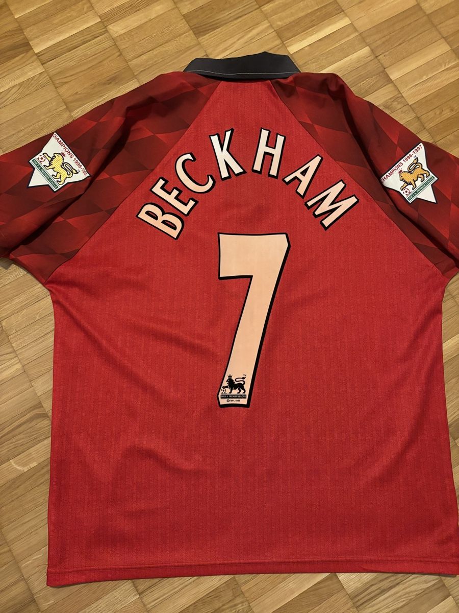 Umbro Canottiere & Pantaloni: Manchester United Trikot Beckham – Usato da Zürich venduto da ChampShirts