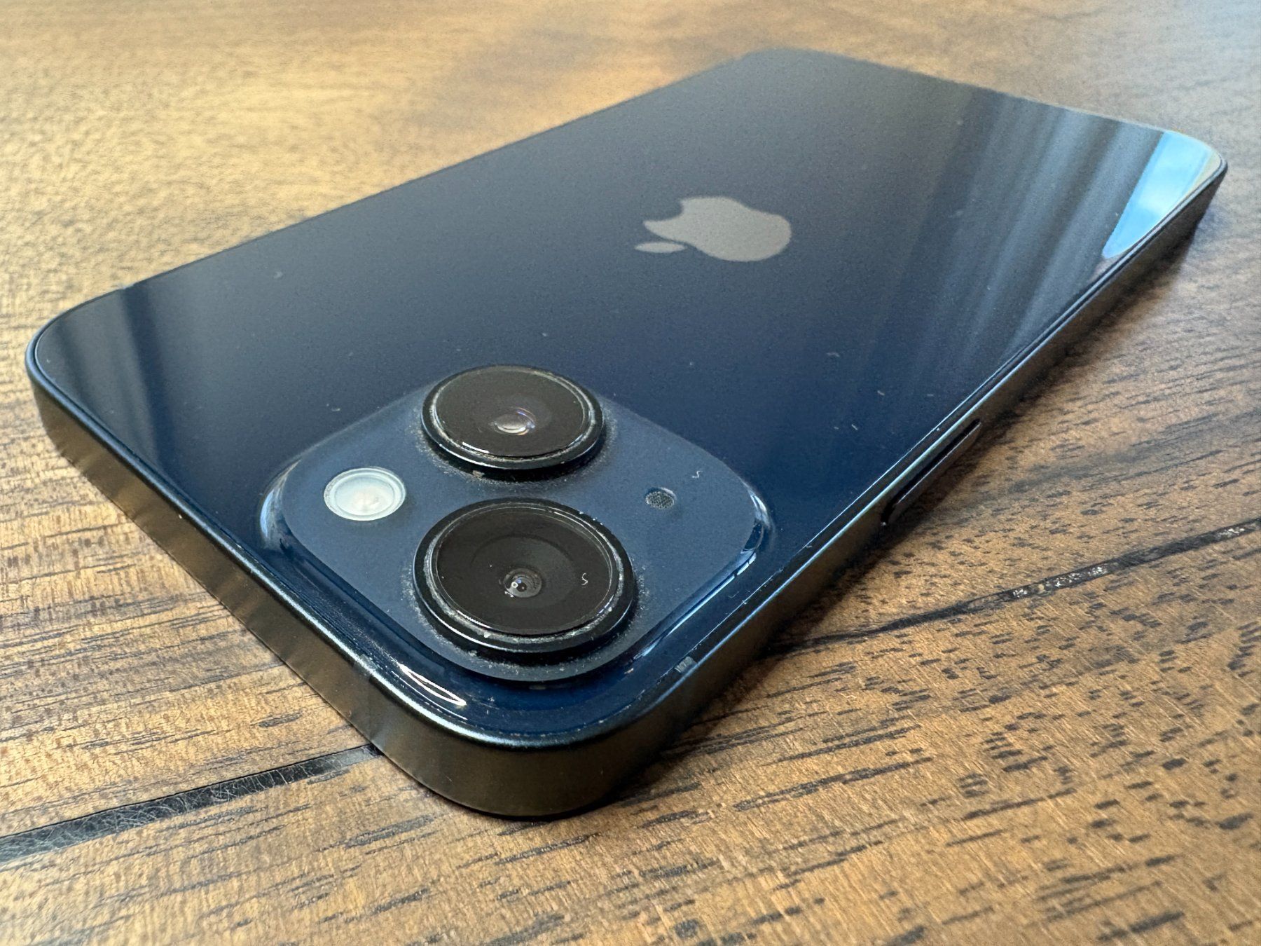 Apple Telefoni cellulari / Smartphones: iPhone 14, 256 GB in tiptop Zustand – Usato da Tuggen venduto da Loeti 1
