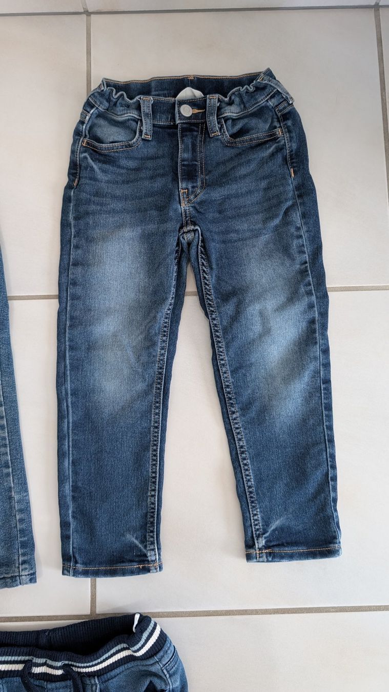 Kleiderpakete & -sets: Hosen - Grosse 110/116 – Gebraucht aus Oberwil-Lieli von meipa3000 2