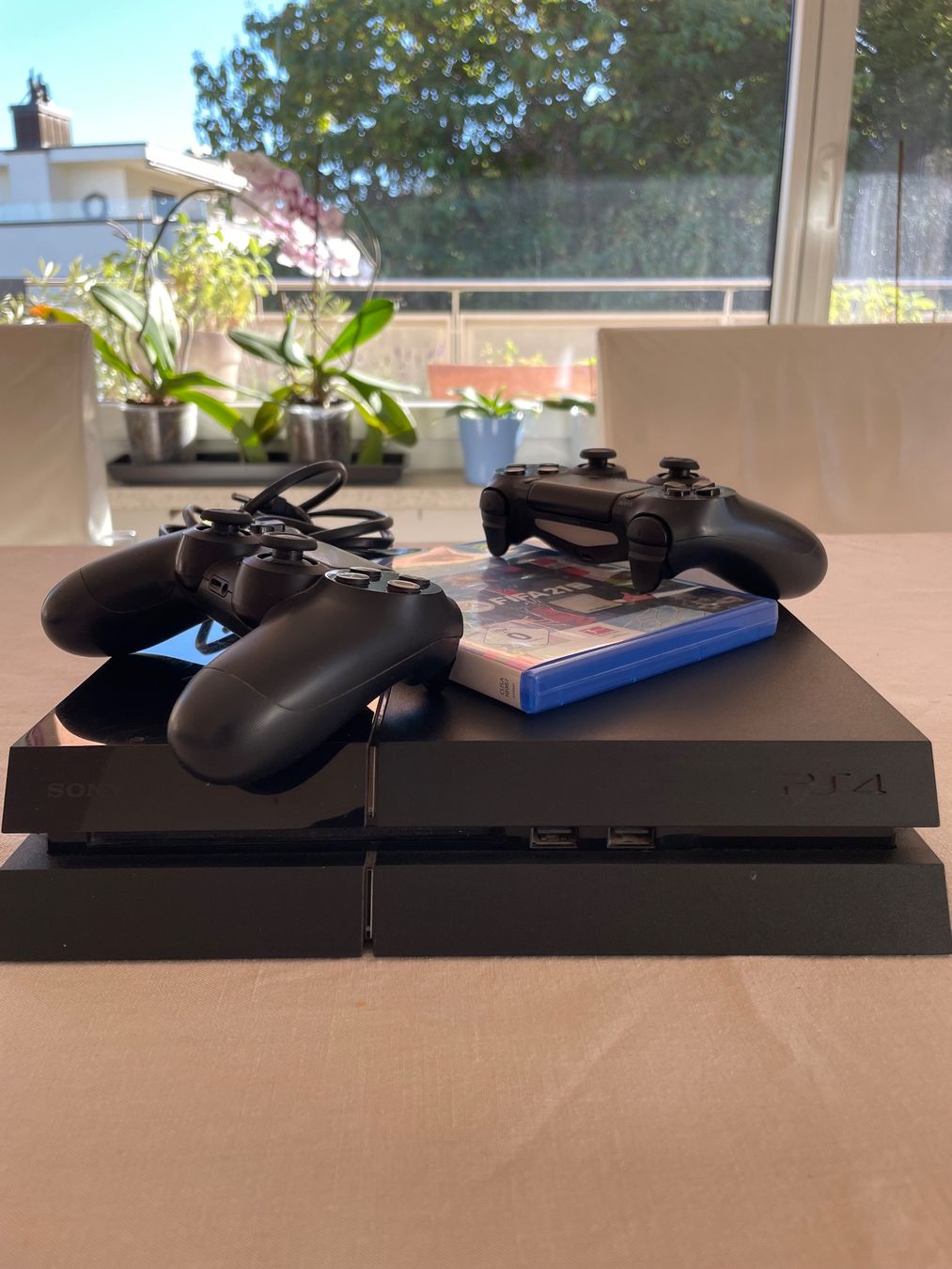 Sony Consoles: Play Station 4 – D'occasion à Thalwil par pri_82gh 1
