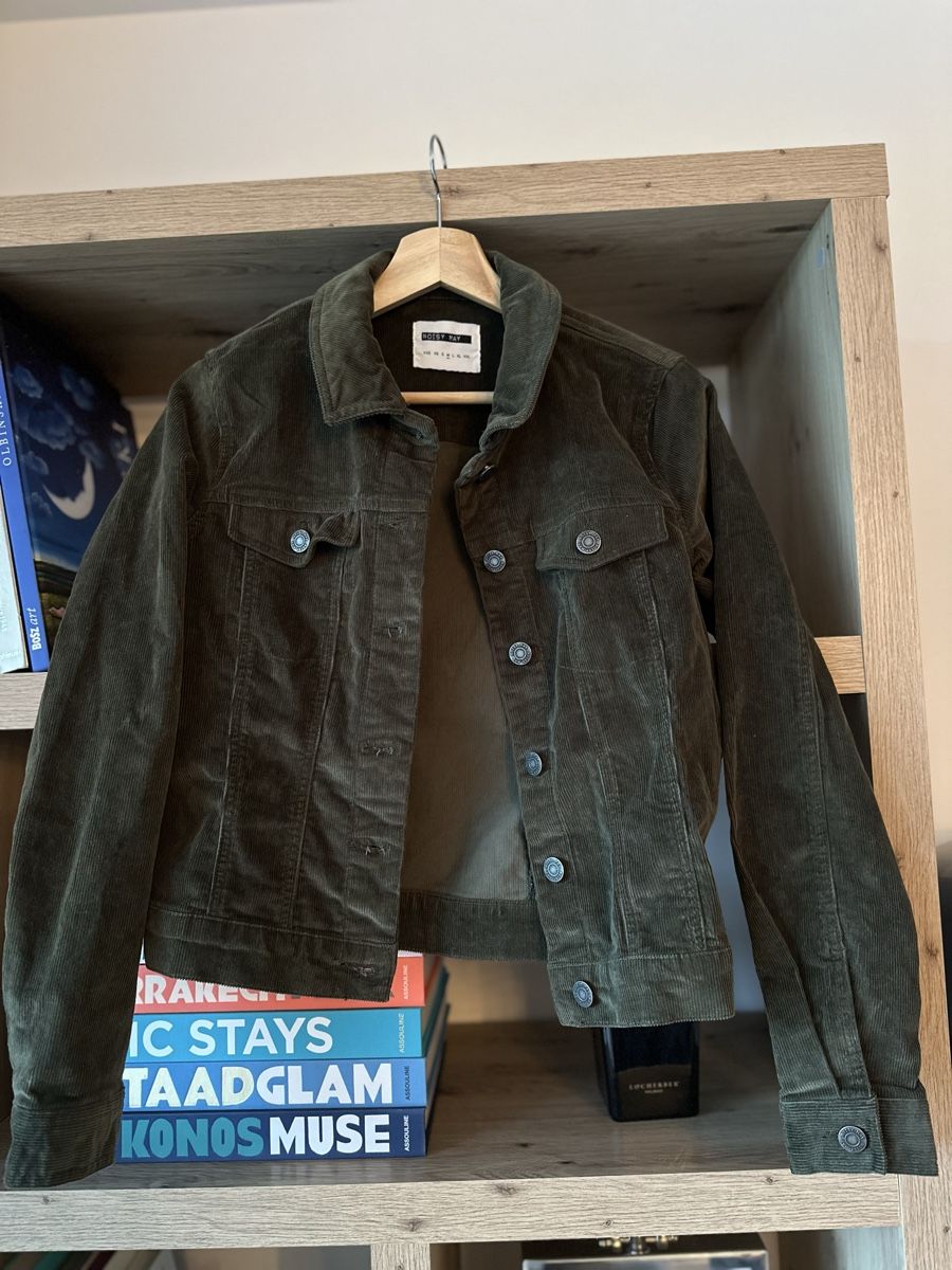 Vestes: Veste en velour côtelé vert S – Neuf (Voir description) à La Croix (Lutry) par secondhandZara 7