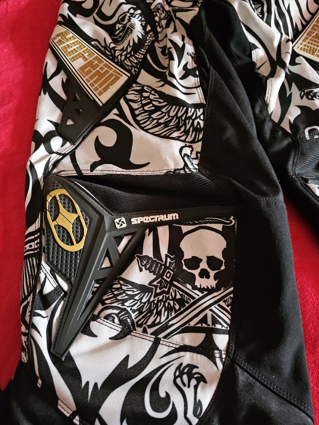 Pantaloni: Töff Hosen 38 – Usato da Egerkingen venduto da sirod05 1