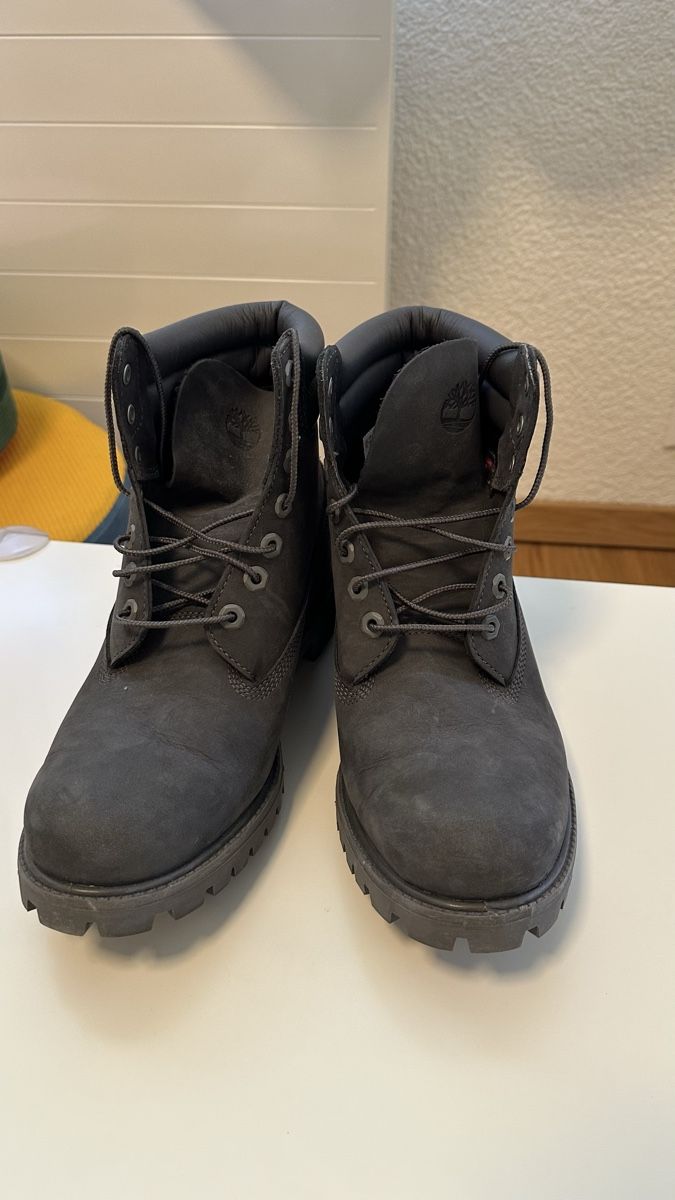 Timberland Scarpe da uomo: Timberlands Winterschuhe / Stiefel – Usato da Zürich venduto da Hyper_racing