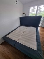Boxspringbett mit Matratze und Topper
