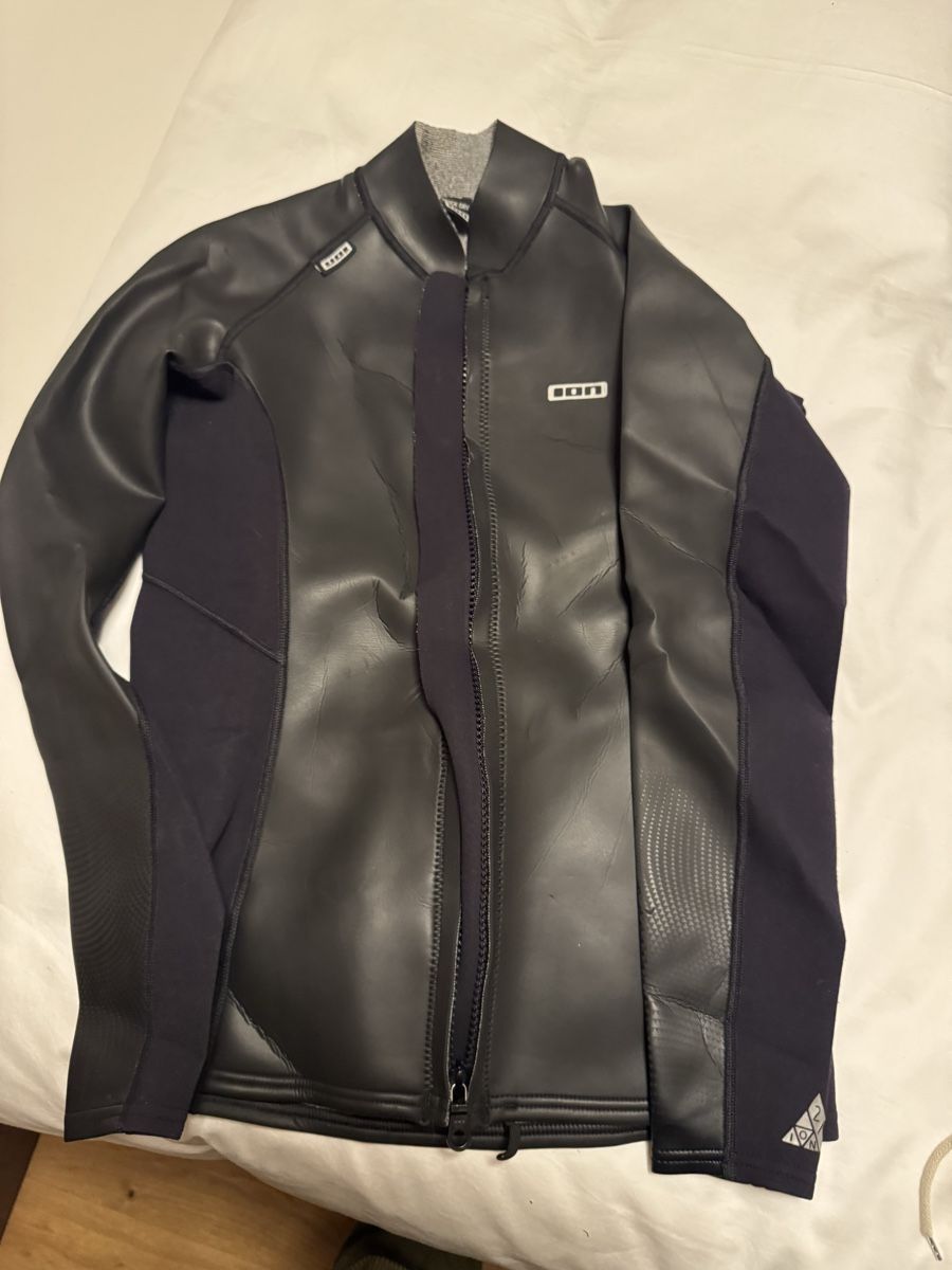 Tauchanzüge: Neopren Anzug Unisex – Gebraucht aus St. Moritz von Bengeee