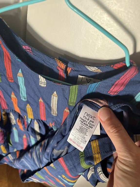 Vestiti & Gonne: Next Kleid Buntstifte 92 / 2 Jahre  – Usato da Basel venduto da leoniewenz 4